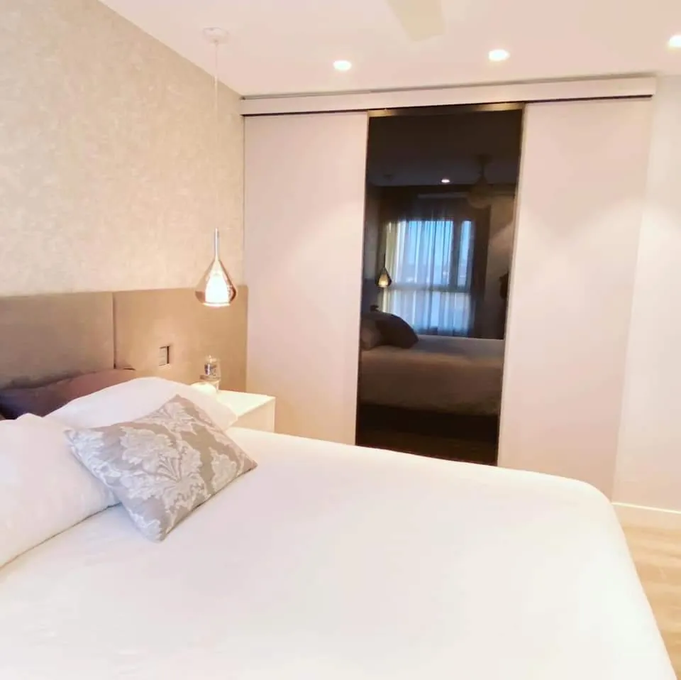 Mueble a medida vestidor 1 | Armarios Enova Zaragoza